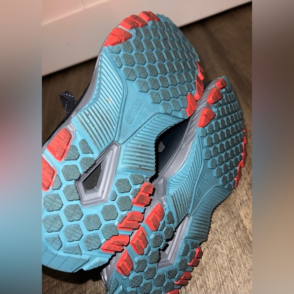 New Balance Terrain Tennis Shoe - Picture 5 of 6